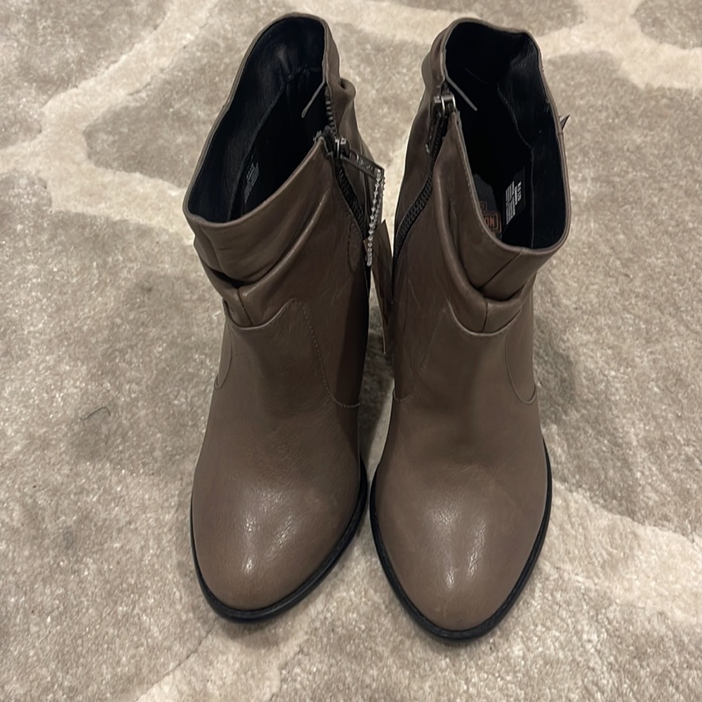 Harley Davidson booties - Picture 2 of 3